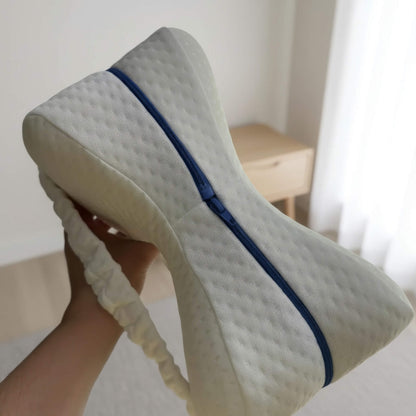 Close view of the ComfortCurve zip and ruched elastic leg strap
